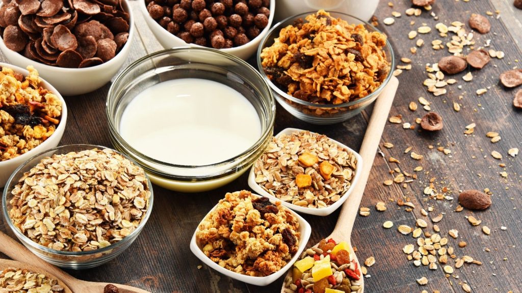 Amazon's Top 10 Low-Calorie Snacks That Are Filling and Delicious